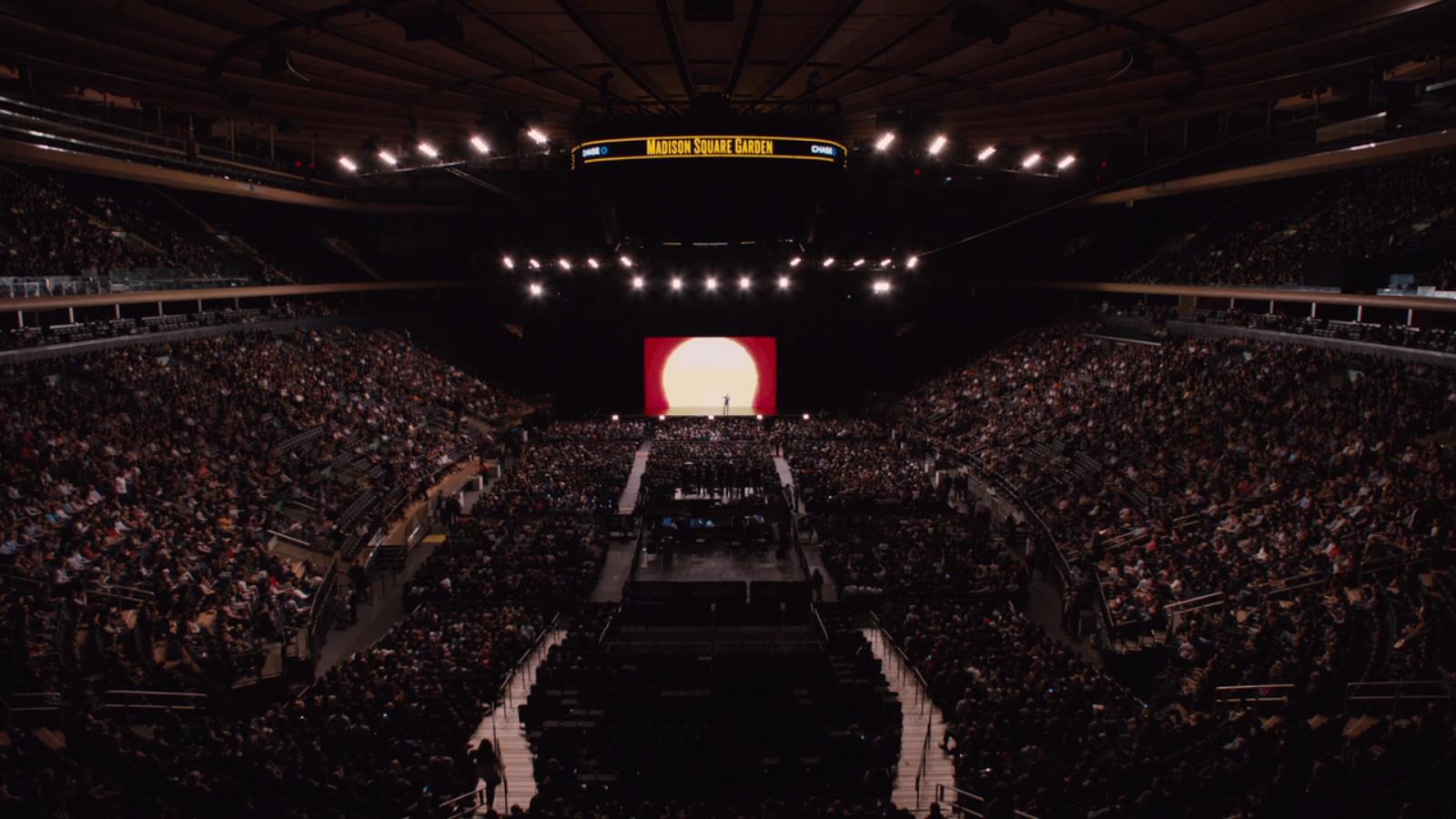 مشاهدة فيلم Aziz Ansari Live in Madison Square Garden 2015 مترجم