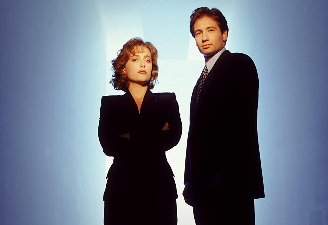 مسلسل The X Files الموسم 1 الحلقة 1 الأولى مترجمة