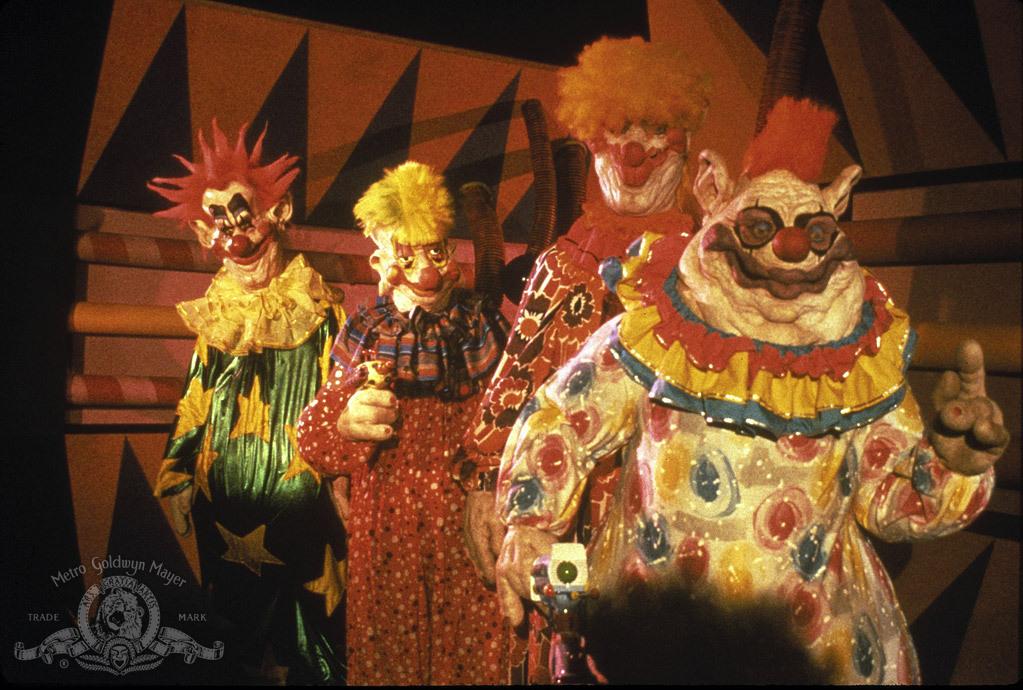 مشاهدة فيلم Killer Klowns from Outer Space (1988) مترجم