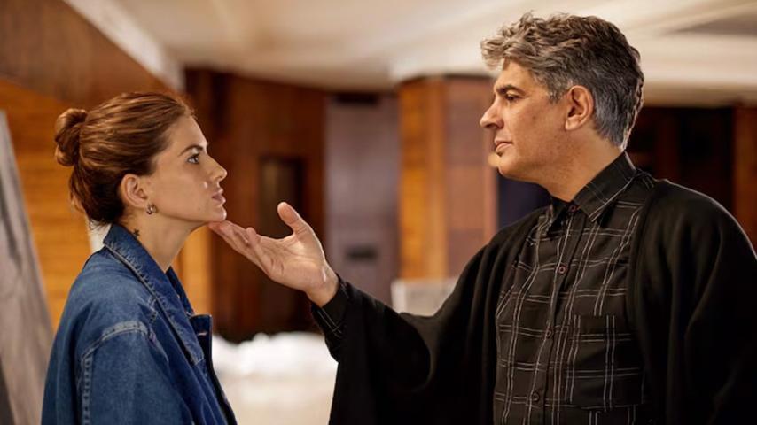 مسلسل Camaleón: El pasado no cambia الموسم 1 الحلقة 1 مترجمة